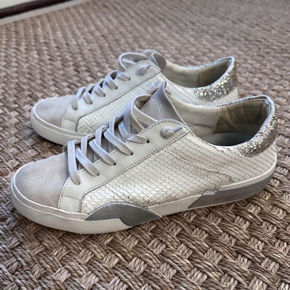 Dolce Vita Zina Sneakers Off White Embossed Leather Size 8